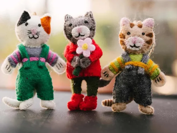 Needle-felted black cat keepsakes and gifts